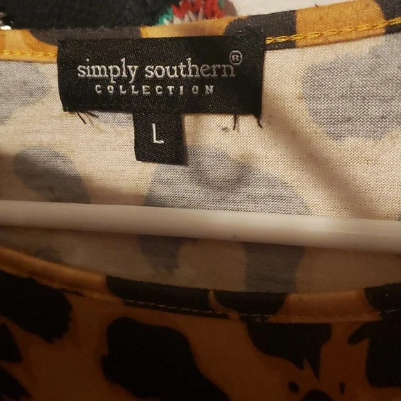 Simply Southern Size L-NWOT - Picture 3 of 4